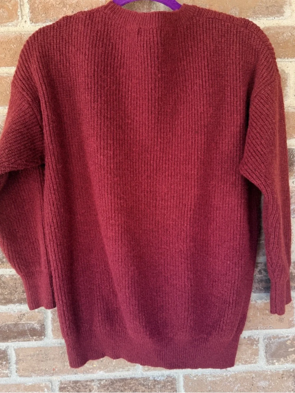Women’s Ribbed Crewneck Sweater in Deep Wine